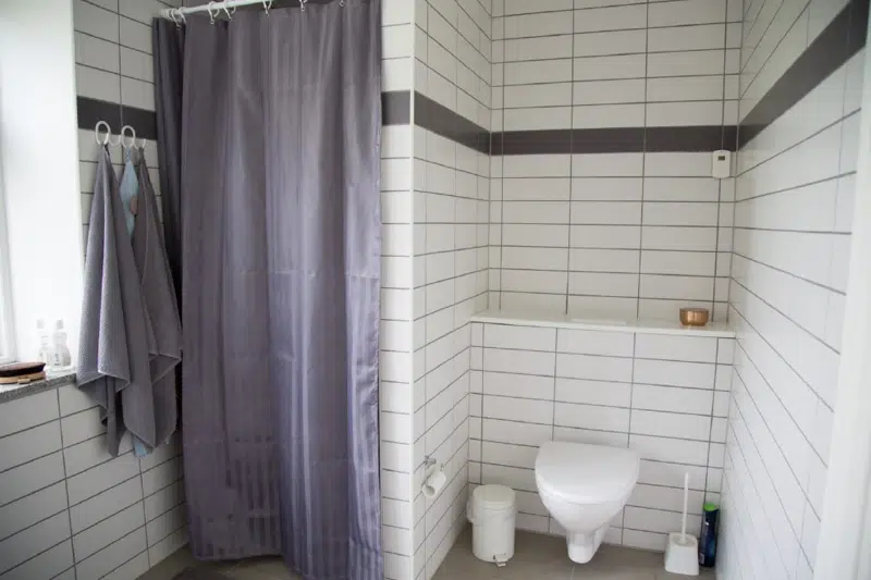 Toilet i bosætningshuset