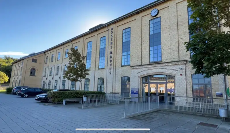 Indgang ved Assens rådhus