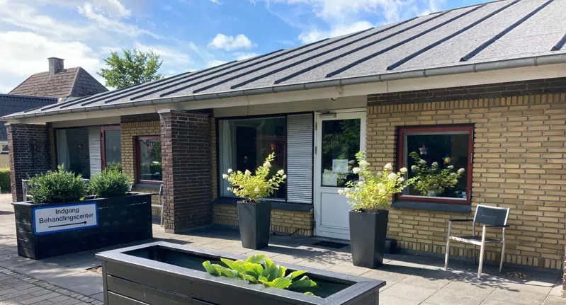 Billede af indgang til misbrugscenteret