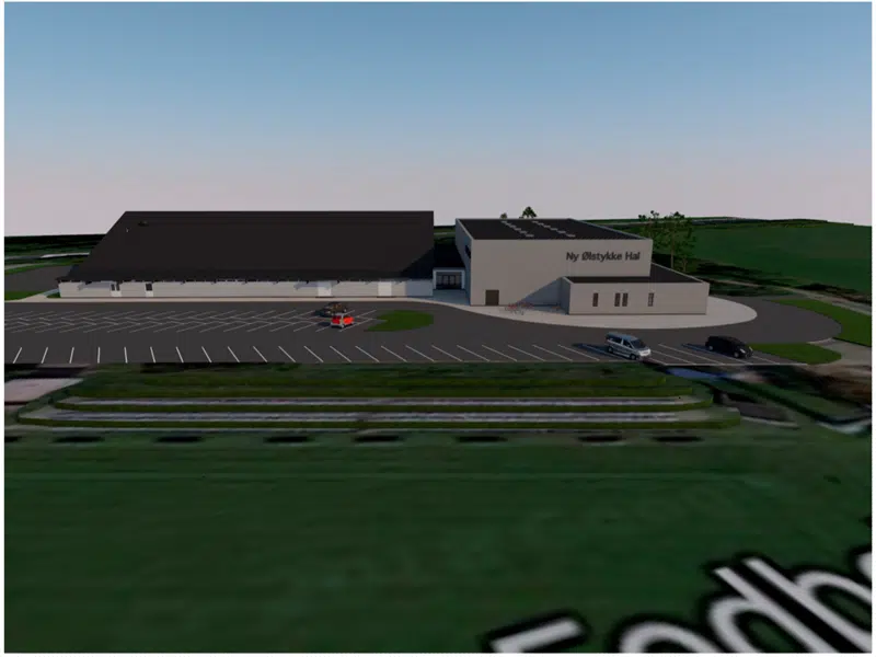 Skitse af en ny hal i Ølstykke med parkeringsplads og græsareal