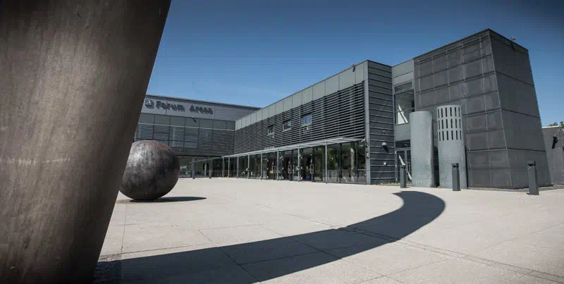 Farum arena ude fra