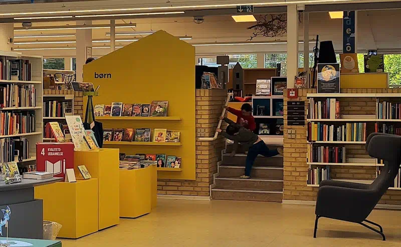 Farum Bibliotek lægger hus til, når frivillige afholder lektiecafé for børn, unge og voksne