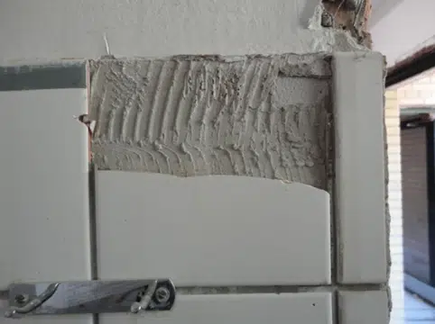 Fliseklæber med asbest  