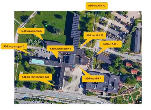 Kort med indgange på rådhuset