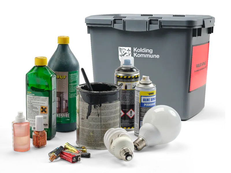 Husk at bestille afhentning af den grå kasse til farligt affald, så tager skraldemanden den med.