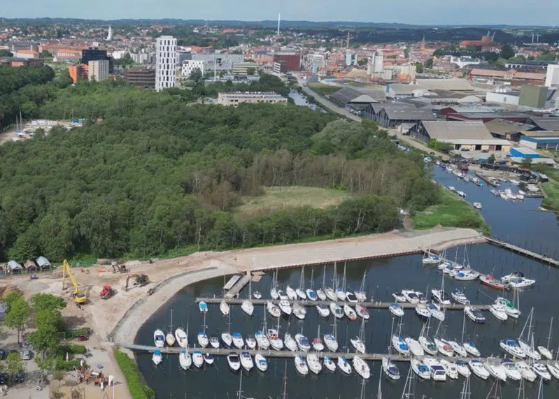 Klima- og højvandsdiget ved Marina City