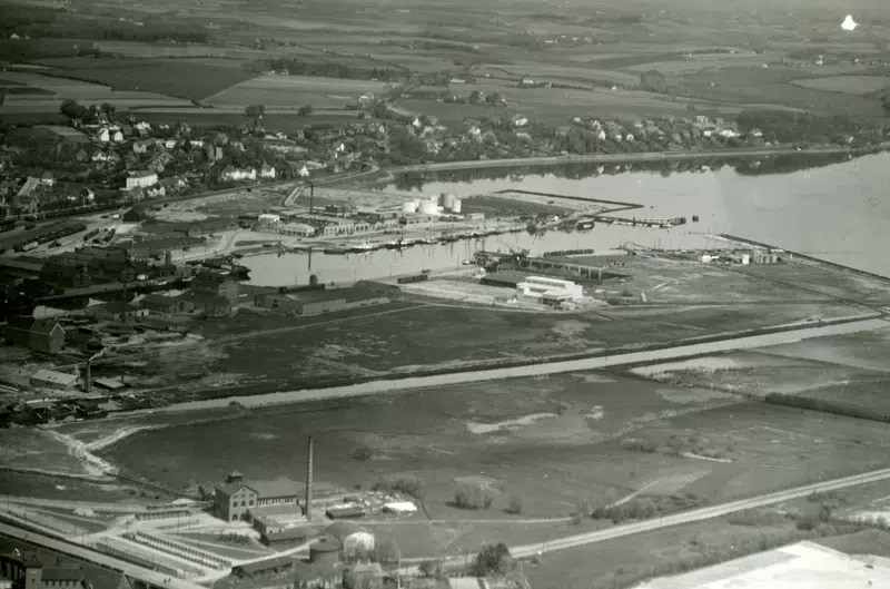 Området set fra luften dengang da saftstationen stadig eksisterede