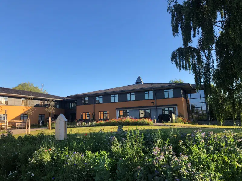 Tullebølle Plejecenter set fra Skebjergvej