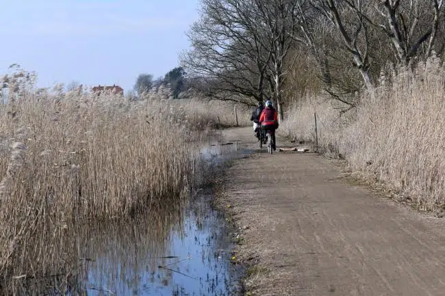 Cyklister på den anlagte sti ved Kidnakken