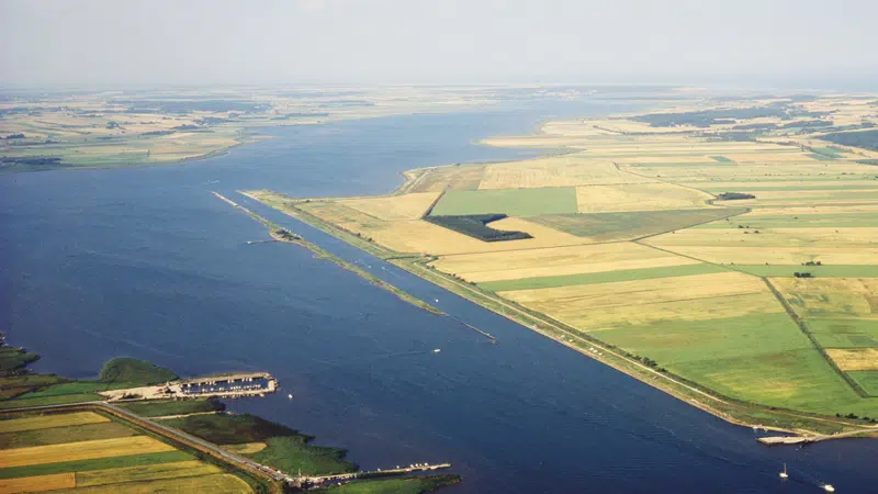 Luftfoto med udsigt over Randers Fjord