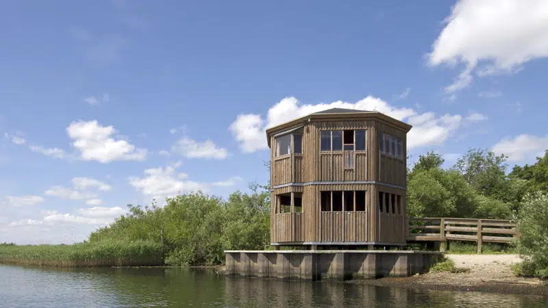 Fugletårn i de våde enge ved Randers